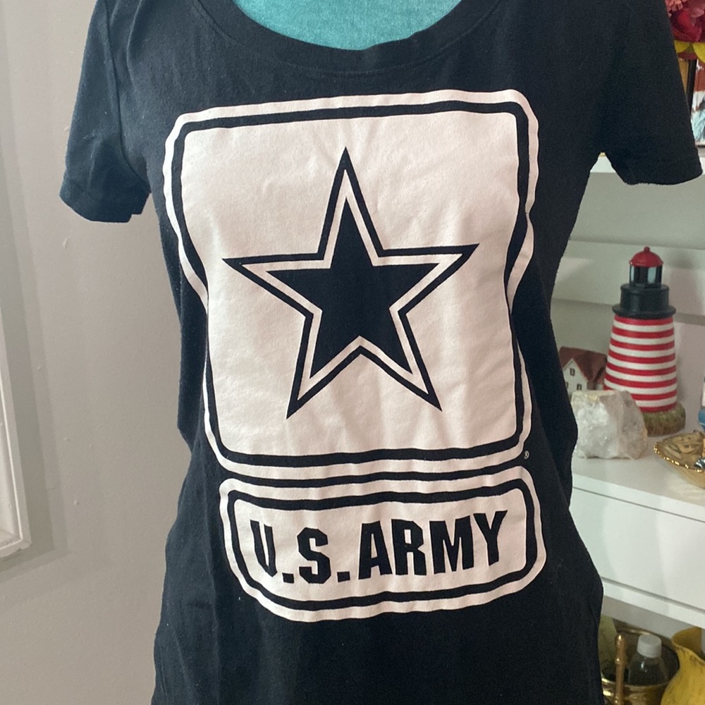 Victoria’s Secret PINK T 👚 shirt💕 - Picture 2 of 6